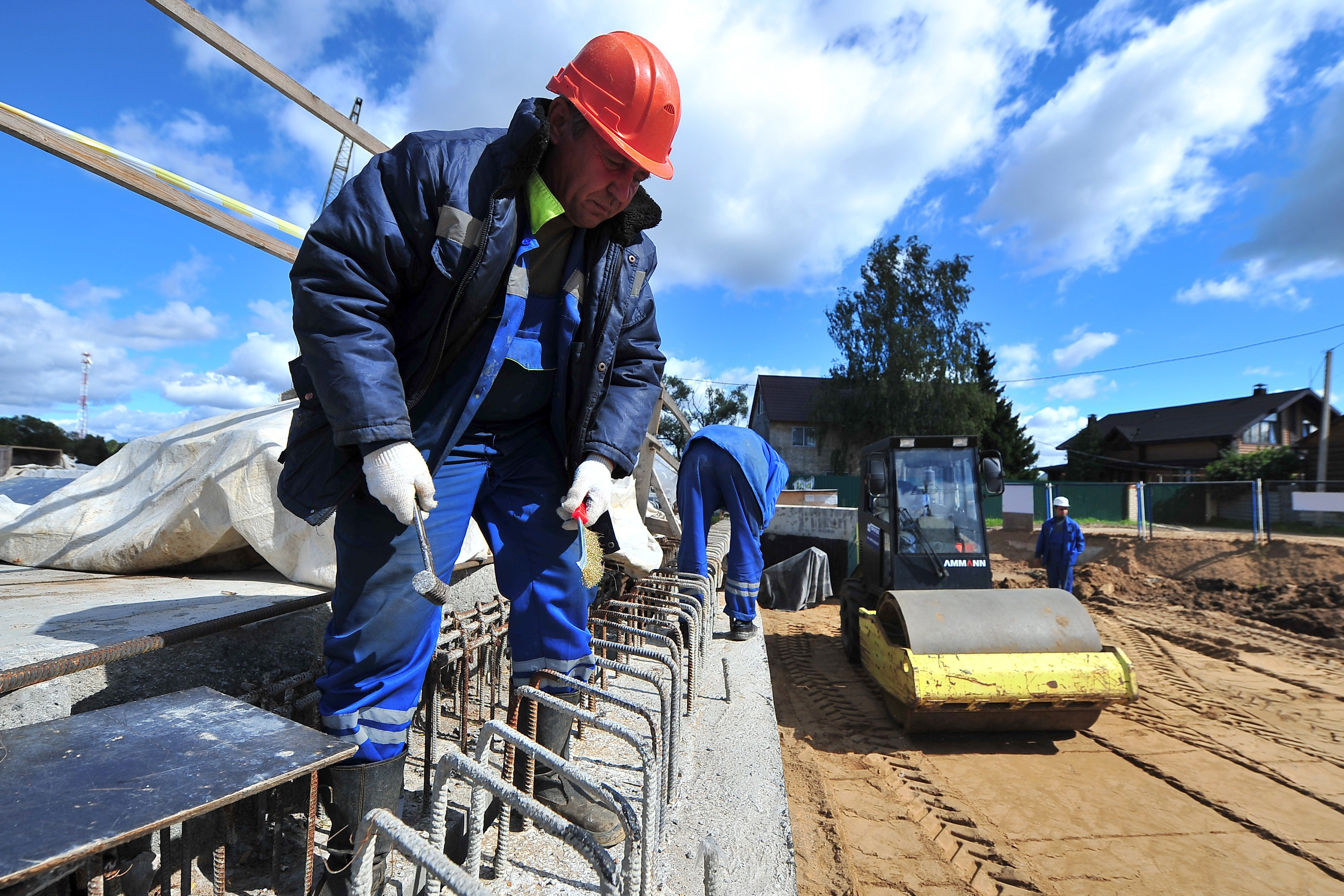 Москва проложит дороги к 64 садовым товариществам области 