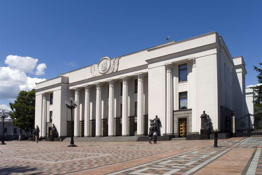 В Раде захотели взыскать с России миллиарды долларов за «нанесенный ущерб»