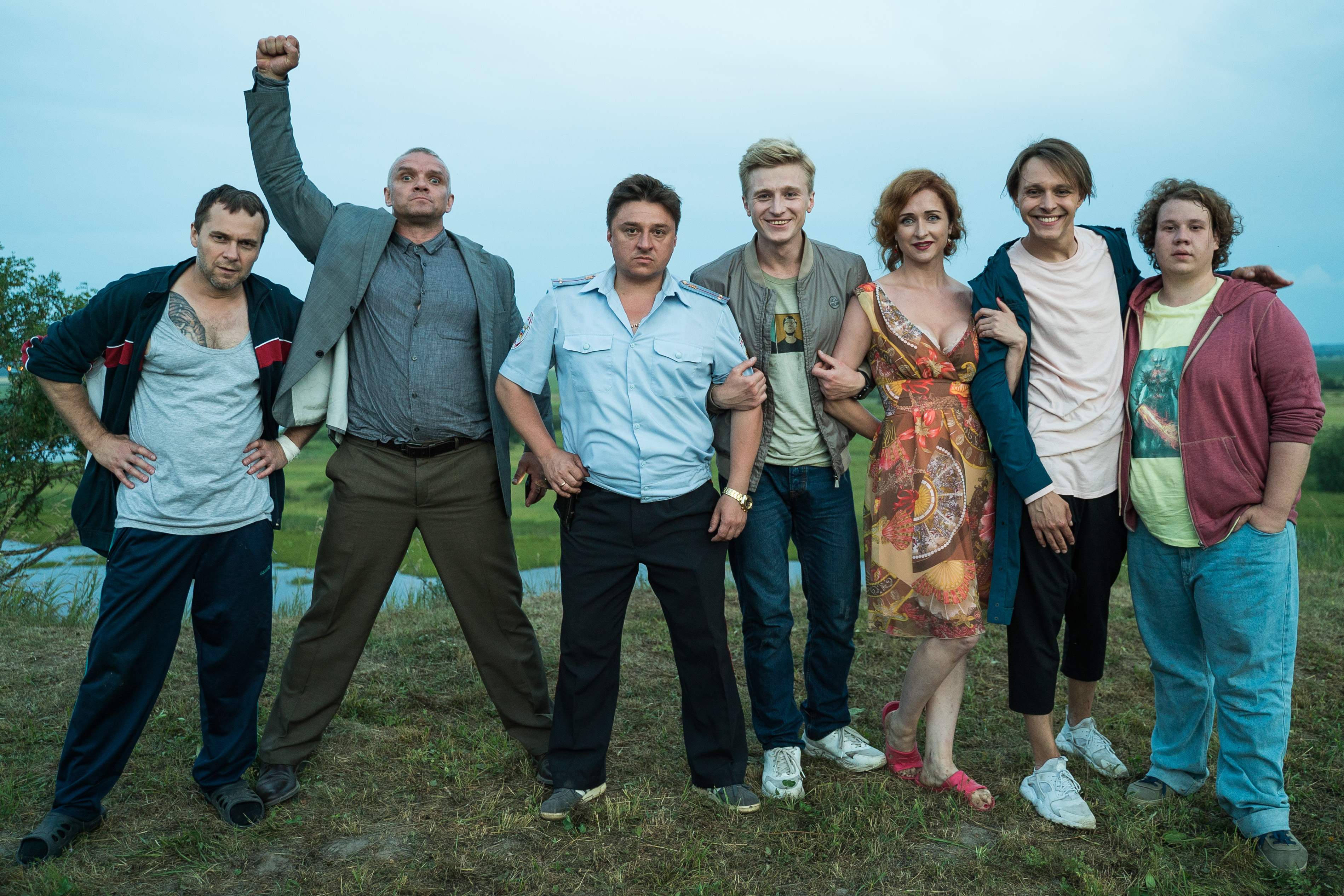 Актеры сериала «Жуки» на телеканале ТНТ во время съемок