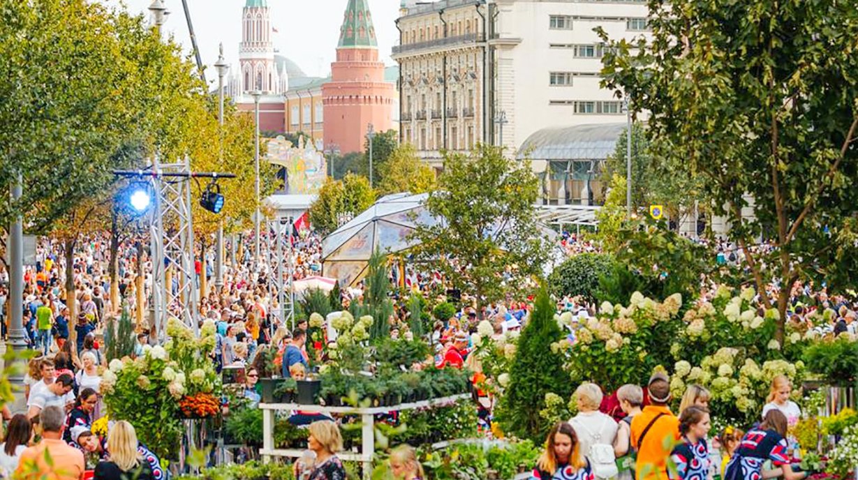 Артисты из ОАЭ выступят на площадках фестиваля «Цветочный джем»