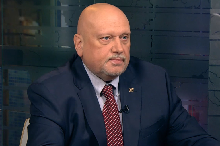 Генерал-майор ФСБ в запасе Александр Михайлов отметил, что эта тема требует внимательного рассмотрения не только в рамках процессуальных действий, но и с позиции спецслужб