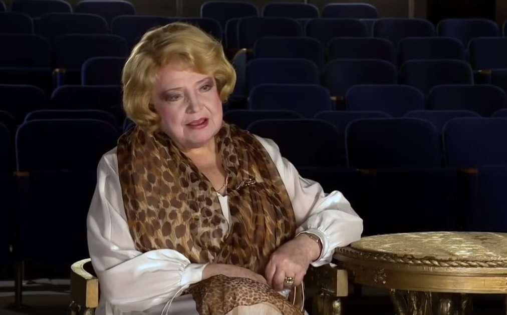 Татьяна Доронина попросила Владимира Путина вернуть артистам роли и надбавки