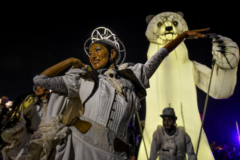 Рекорд по передаче улыбок запланировали установить на московском цирковом фестивале