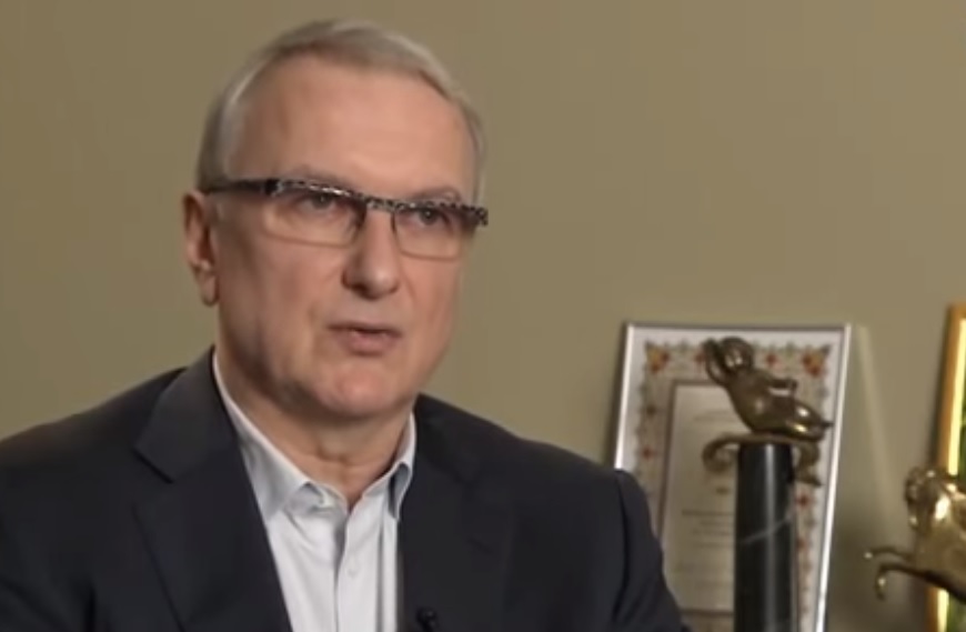 Сергей Зернов занимал позицию генерального директора киностудии имени Горького с 2010 года