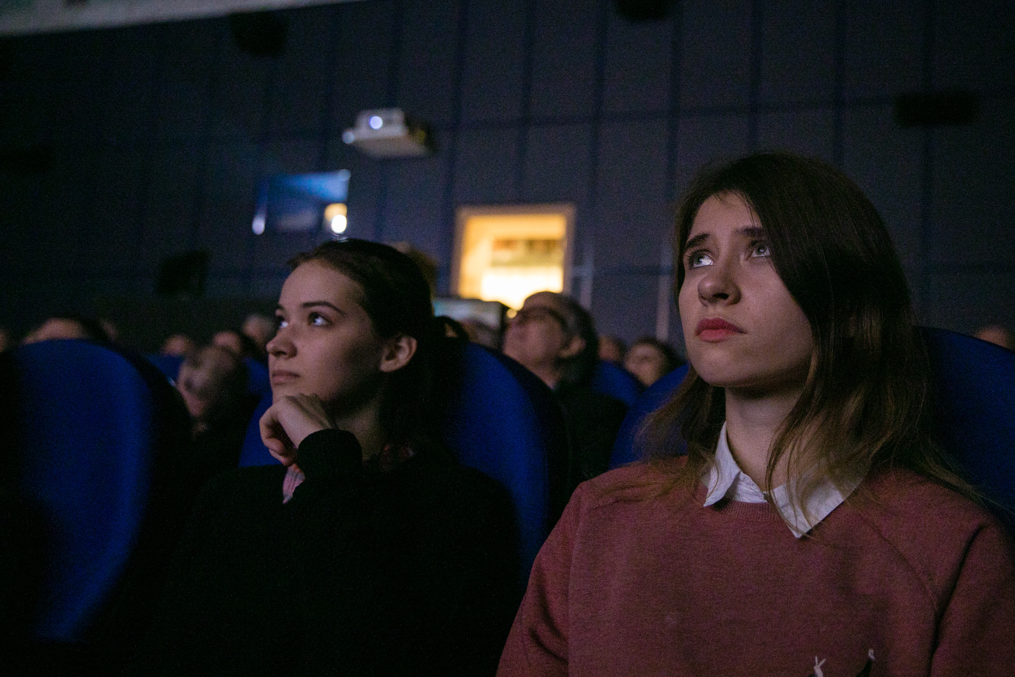 Сеансы начнутся в 18:00 по столичному времени и будут проводиться в зале «Конев»