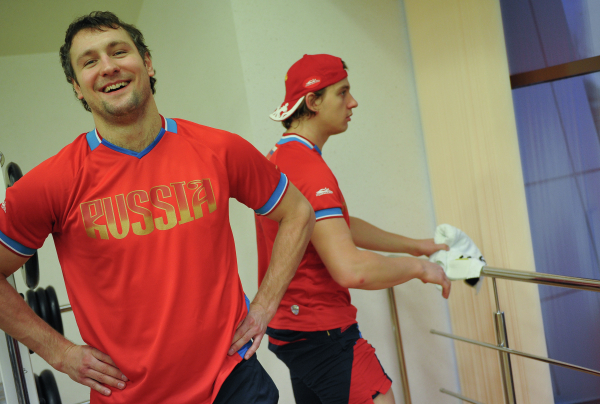 СМИ: хоккеист Игорь Мусатов задержан по обвинению в мошенничестве