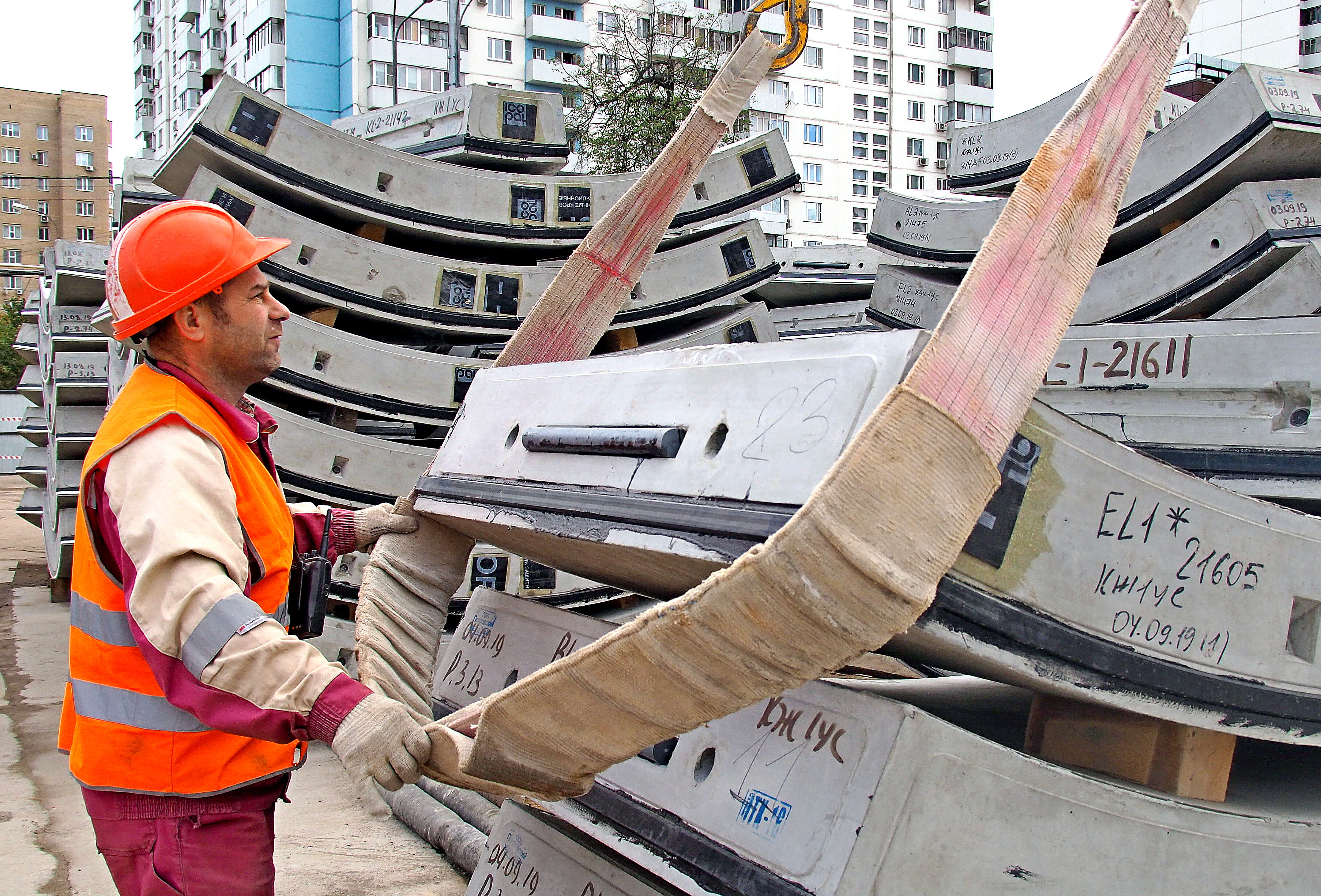 Две станции Большой кольцевой линии планируют достроить к концу года