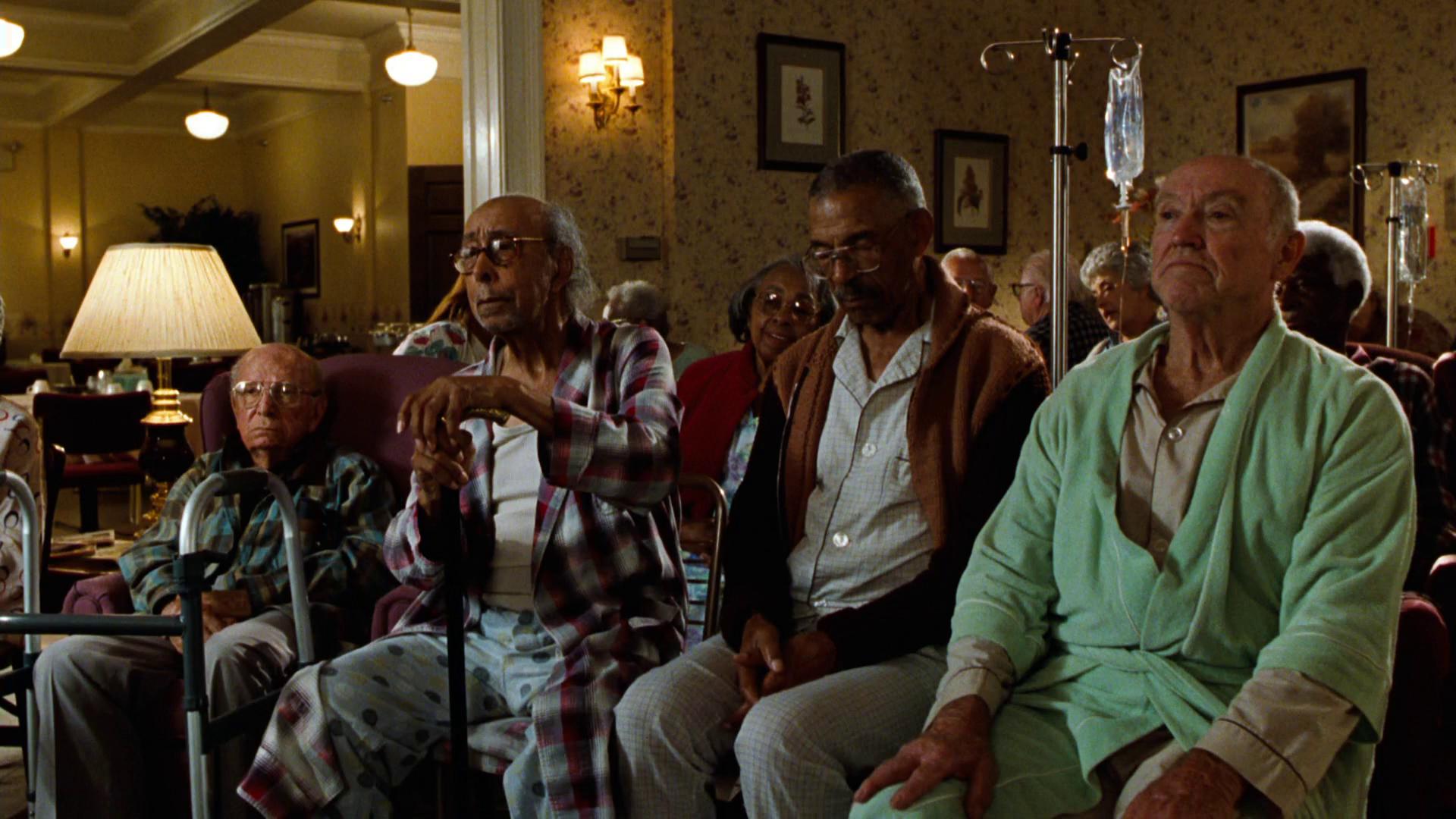 Дома престарелых в России начнут строить по новым стандартам