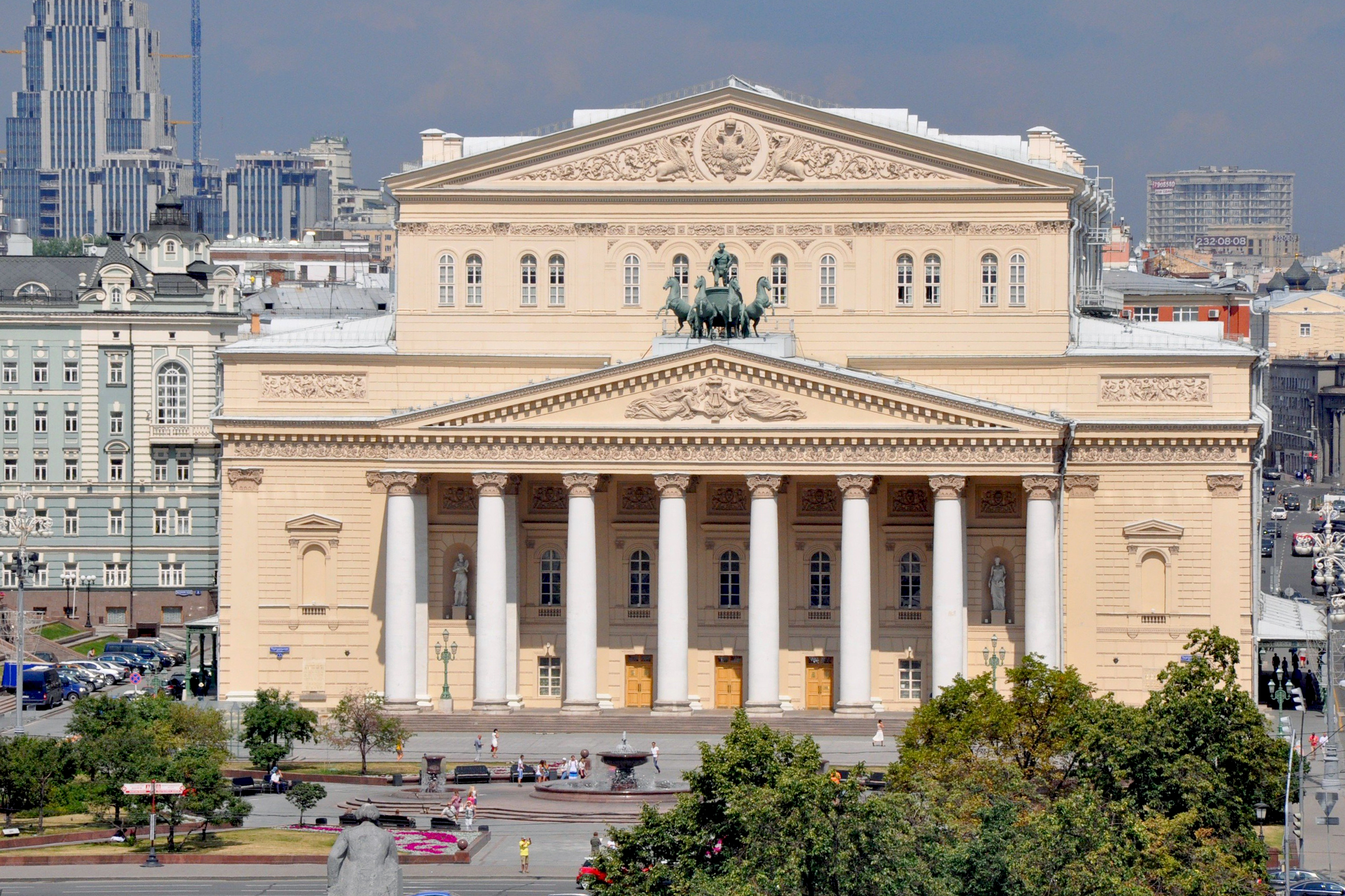 От улиц до камерных сцен: какие спектакли нравятся московским руководителям