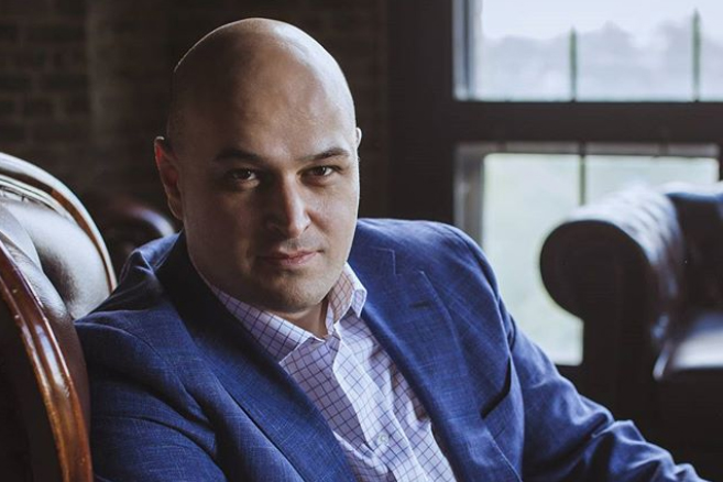 Юрист Тимур Маршани отметил, что состав преступления по всем признакам подпадает под статью 317 УК РФ «Посягательство на жизнь сотрудника правоохранительного органа»