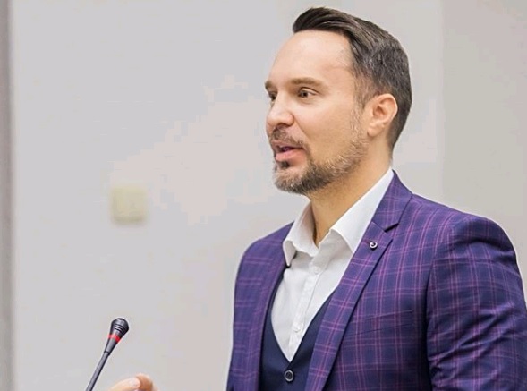 Руслан Осташко отметил, что Россия является одним из мировых лидеров по внедрению цифровых технологий