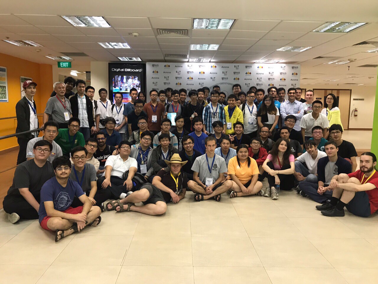 В сборах, которые прошли в кампусе Национального университета Сингапура, принял участие 71 студент из Сингапура, России, Мексики, Вьетнама, Индии, Тайваня, Индонезии и Малайзии