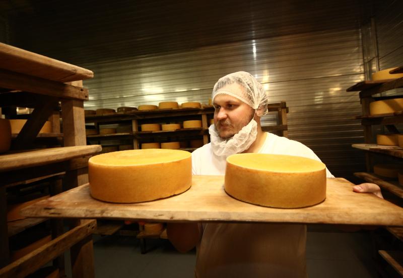 Олег Сирота оценил идею ограничить работу крупных торговых сетей по выходным