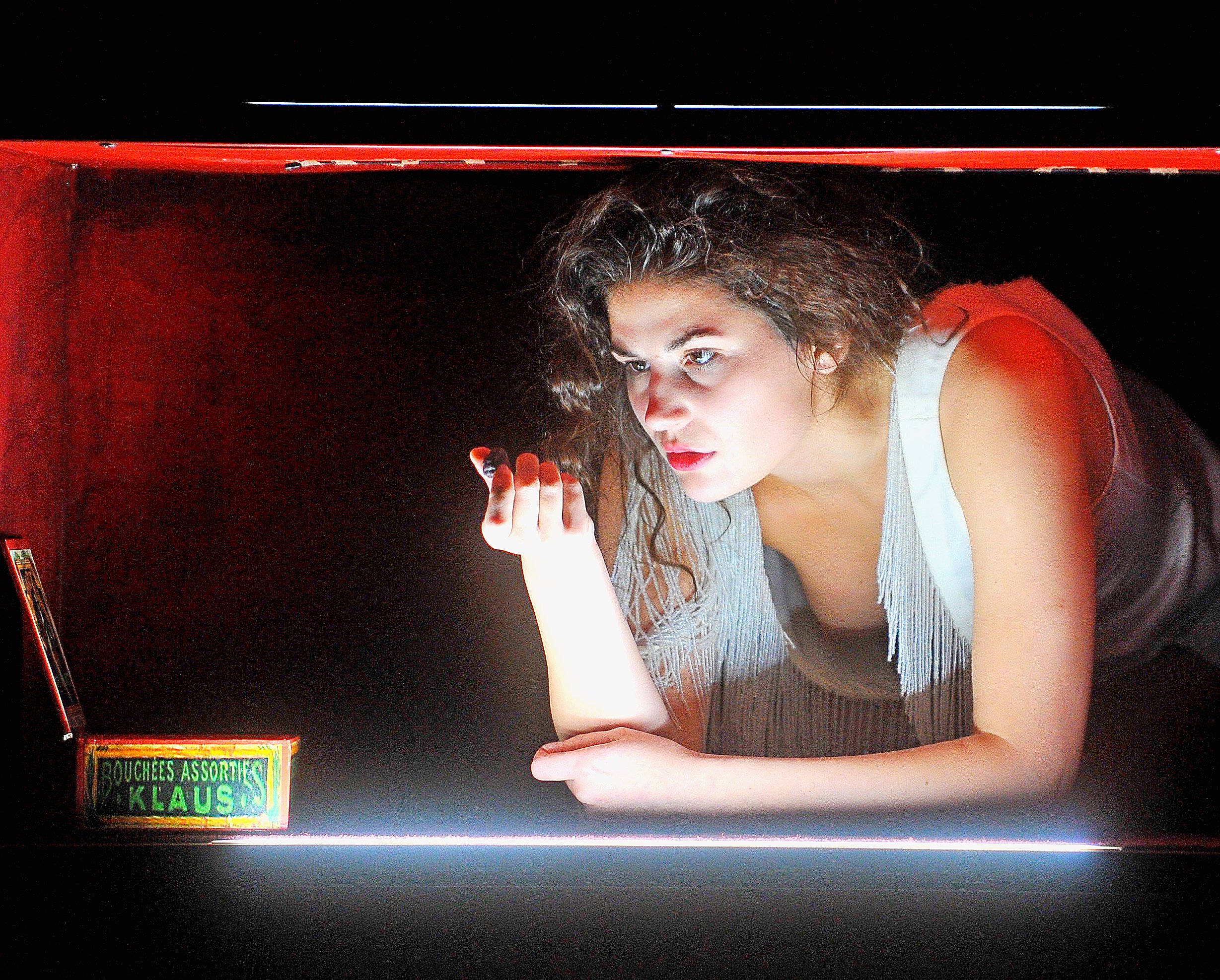 Главную роль в спектакле «Циники» исполнила актриса Елизавета Рыжих