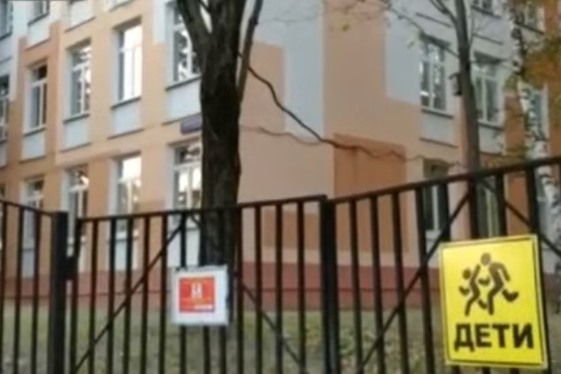 Специальные комиссии проверят подходы к школам Саратова после убийства девочки