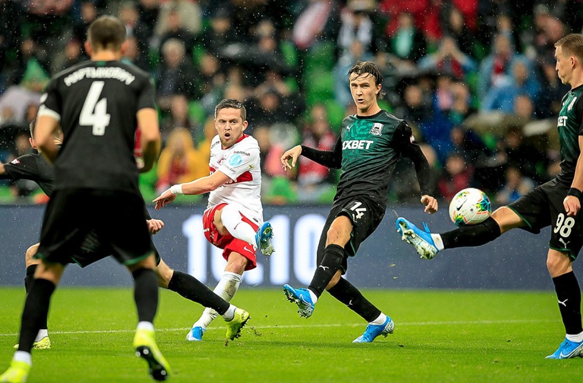 «Спартак» проиграл пятый матч подряд в РПЛ, уступив «Краснодару» в гостях