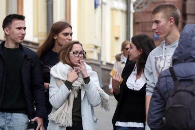 Родителей хотят наказывать за курение их детей