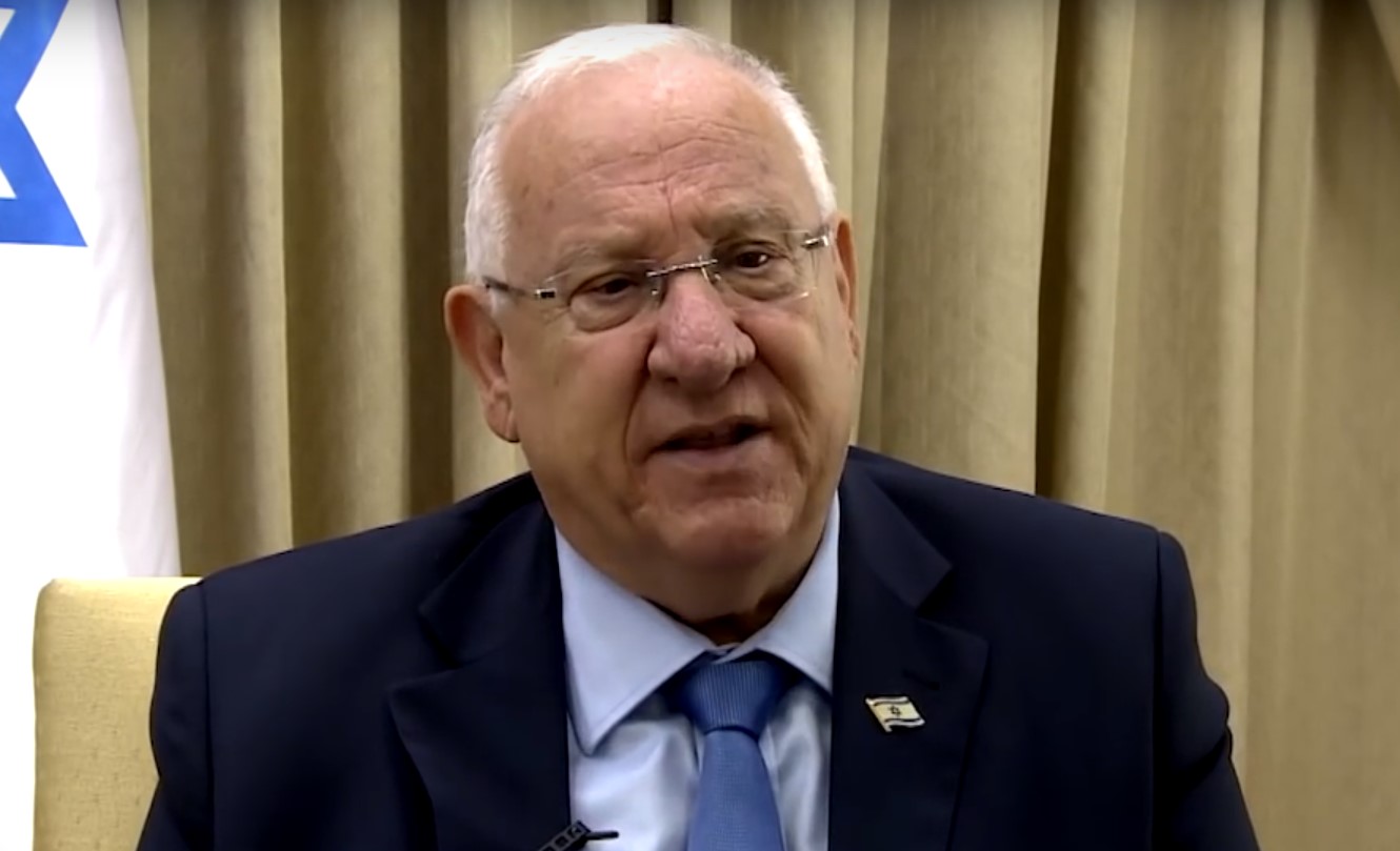 Президент Израиля Реувен Ривлин сообщил о своем обращении к российскому лидеру Владимиру Путину в Twitter-аккаунте