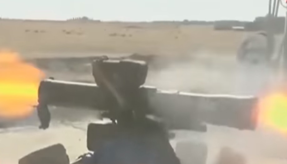 Турецкие ВВС атаковали колонну беженцев в Сирии