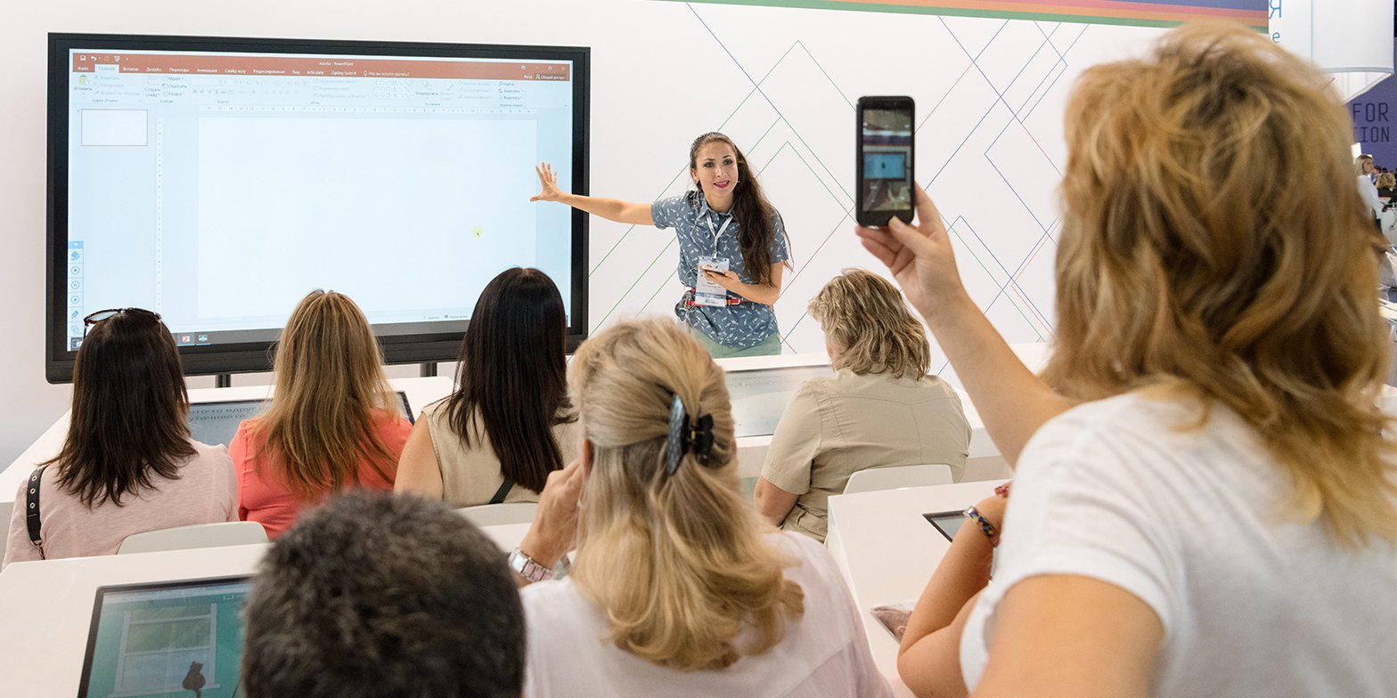 Цикл тренингов по педагогическому волонтерству проведут в Москве