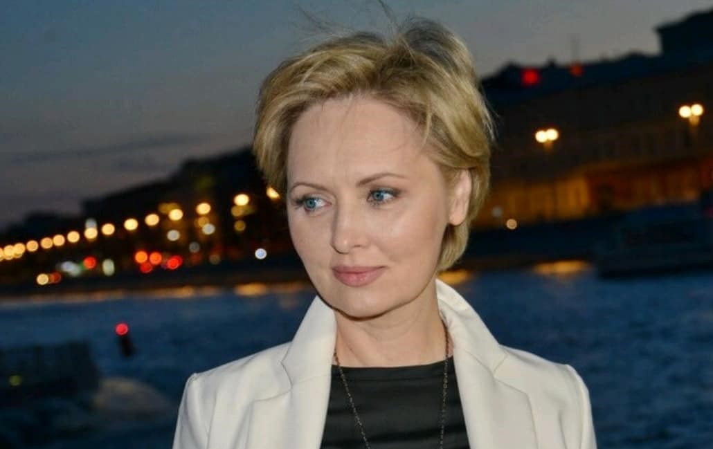 Бывший муж вновь подал в суд на Елену Ксенофонтову