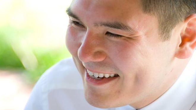 Айсултан Назарбаев проник в квартиру девушки через балкон