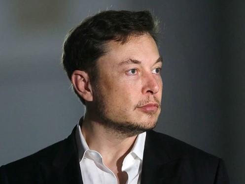 Илон Маск планирует начать чипировать людей в 2020 году
