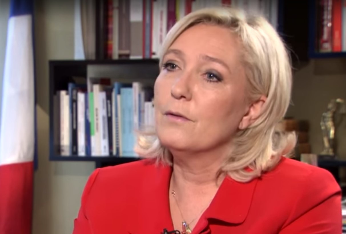 Лидер партии «Национальное объединение» Марин Ле Пен заявила, что исключение Анкары из НАТО может быть возможным ответом на агрессию Турции в Сирии