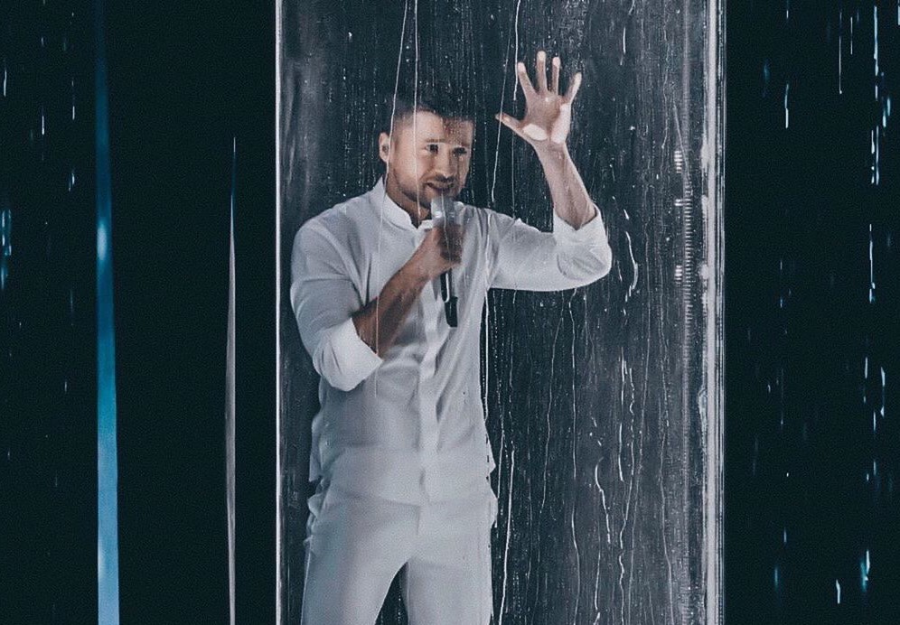 С Лазаревым можно беспокоиться за что угодно — за сценическое мастерство, за постановку, но за вокал никогда