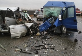 Появилось видео с места аварии в Алтайском крае, где погибли 8 человек