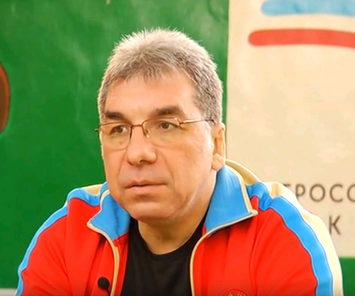 Геннадий Габрилян поблагодарил болельщиков за поддержку 