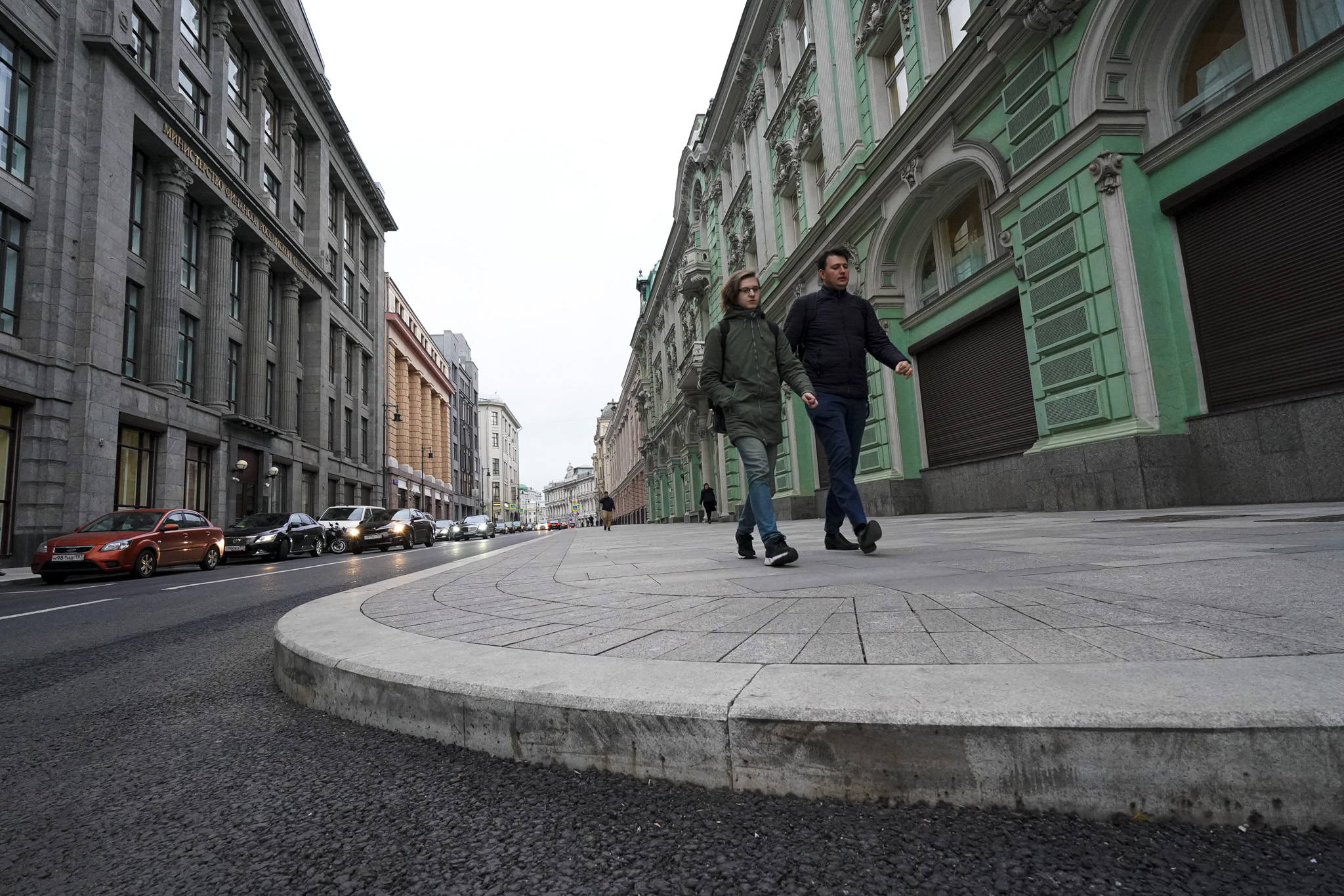 Ильинку и Большой Черкасский переулок открыли для транспорта