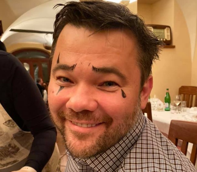 Ранее в СМИ появилась информация, что в среду, 30 октября, двое украинских политиков подрались из-за спора о назначении начальника главного следственного управления СБУ