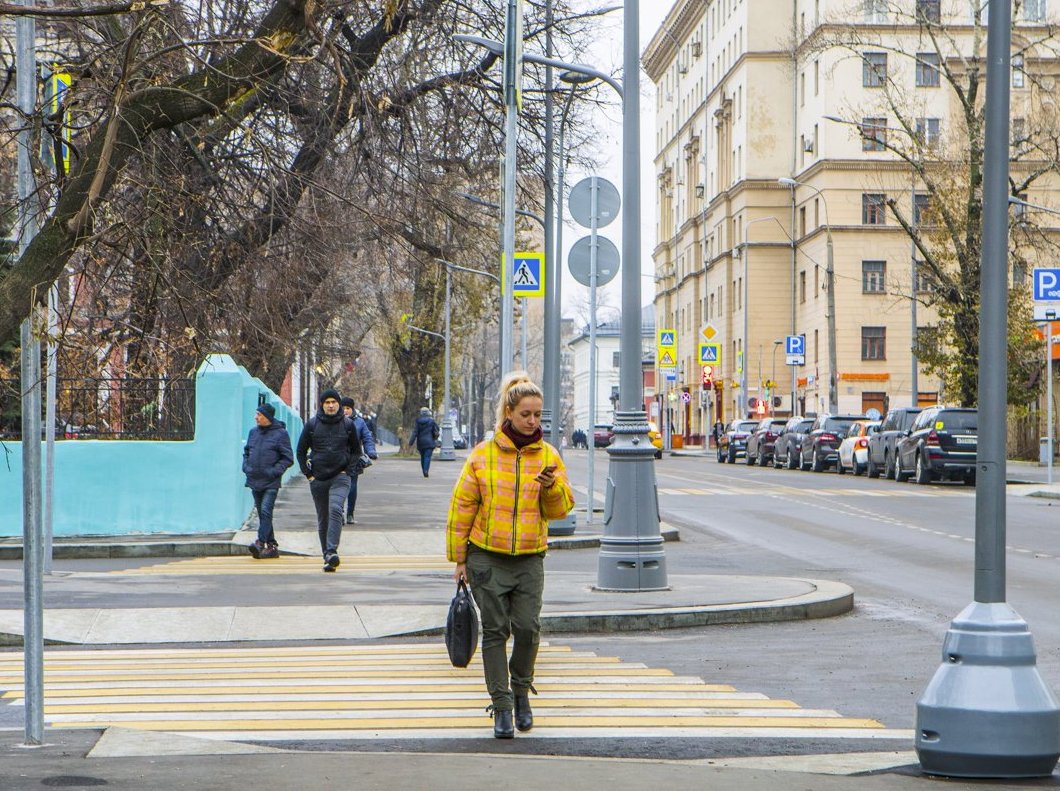 Дополнительные пешеходные переходы появились на улицах, расположенных около площади Академика Доллежаля