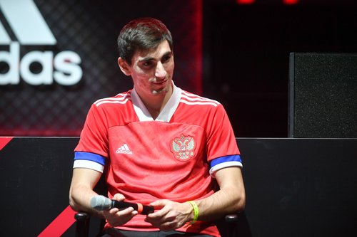 У игрока «Спартака» Зелимхана Бакаева выявили коронавирус