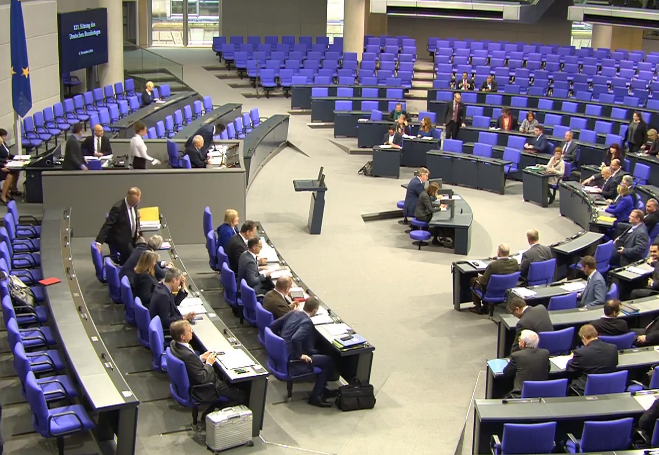 Заседание членов бундестага отменилось из-за невозможности прийти к согласию по вопросу