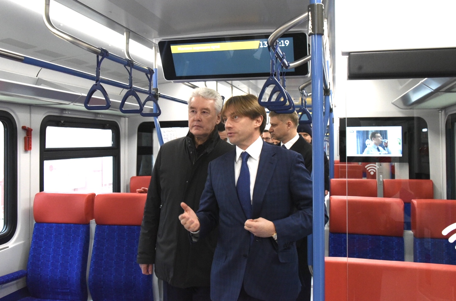 Мэр Москвы Сергей Собянин осмотрел ход работ по подготовке к открытию первых маршрутов Московских центральных диаметров