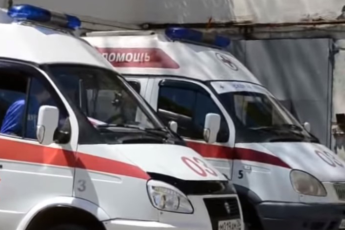 Три человека пострадали при пожаре в столичном общежитии