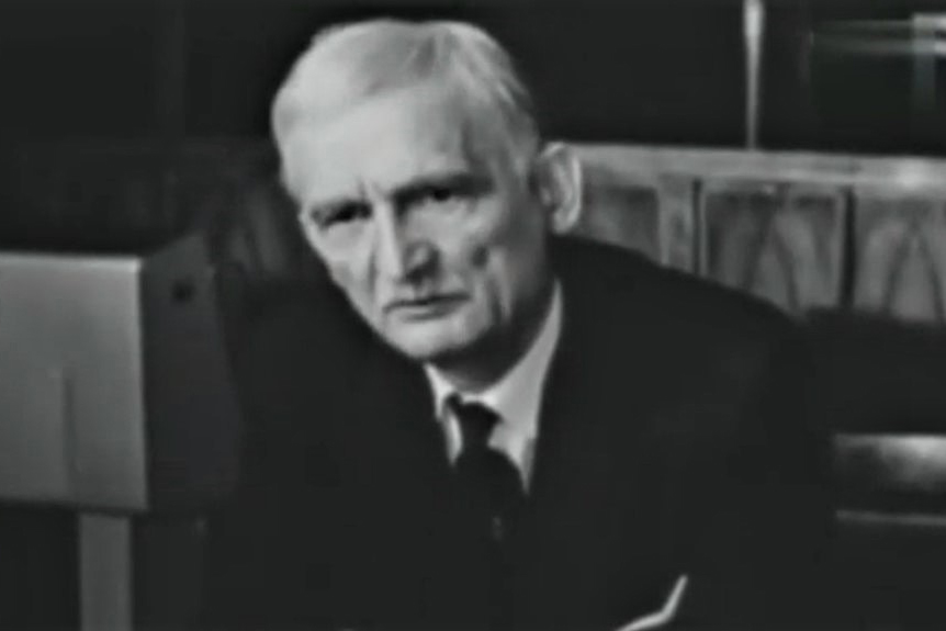 Рудольф Абель — человек, задолго до смерти приговоривший сам себя к лишениям, аскетизму и полной безвестности