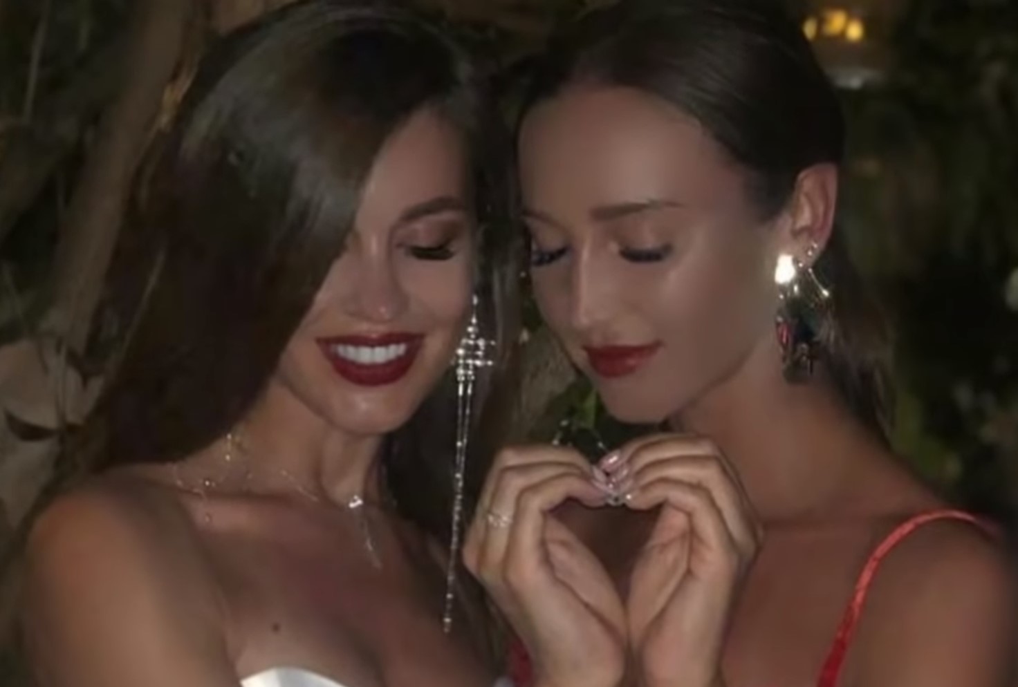 Девушки серьезно поругались зимой после отдыха в Куршевеле