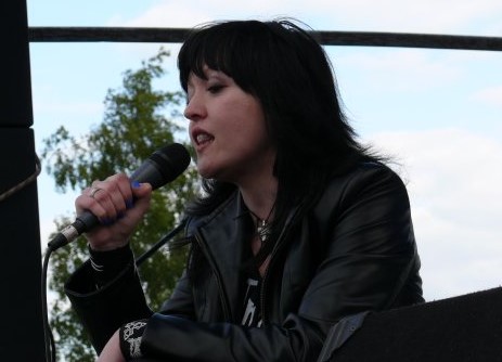 Тело 44-летней исполнительницы нашли в ванной комнате в столичной квартире