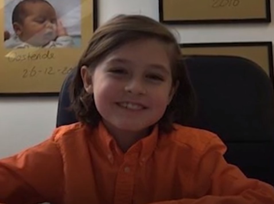 Девятилетний мальчик станет бакалавром