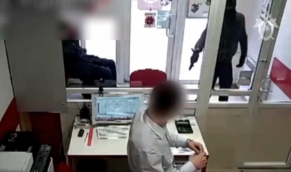 Устроивших вооруженный налет петербургских школьников сняли на видео