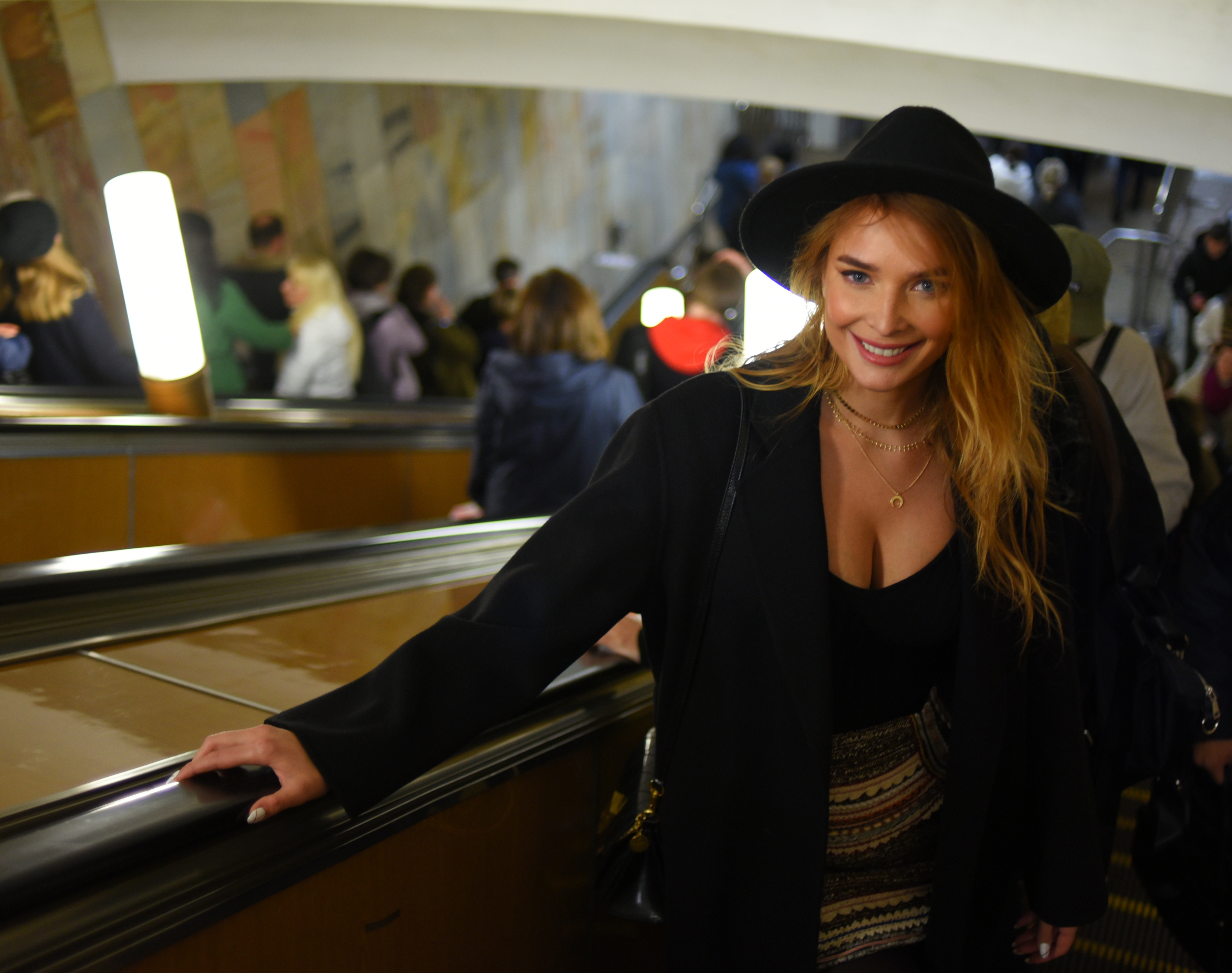 Яркая блондинка Татьяна Котова — «Мисс Россия — 2006» и одна из бывших участниц группы «ВИА Гра»