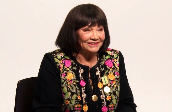 Лариса Лужина расскажет о том, каково это – играть на сцене в 80 лет