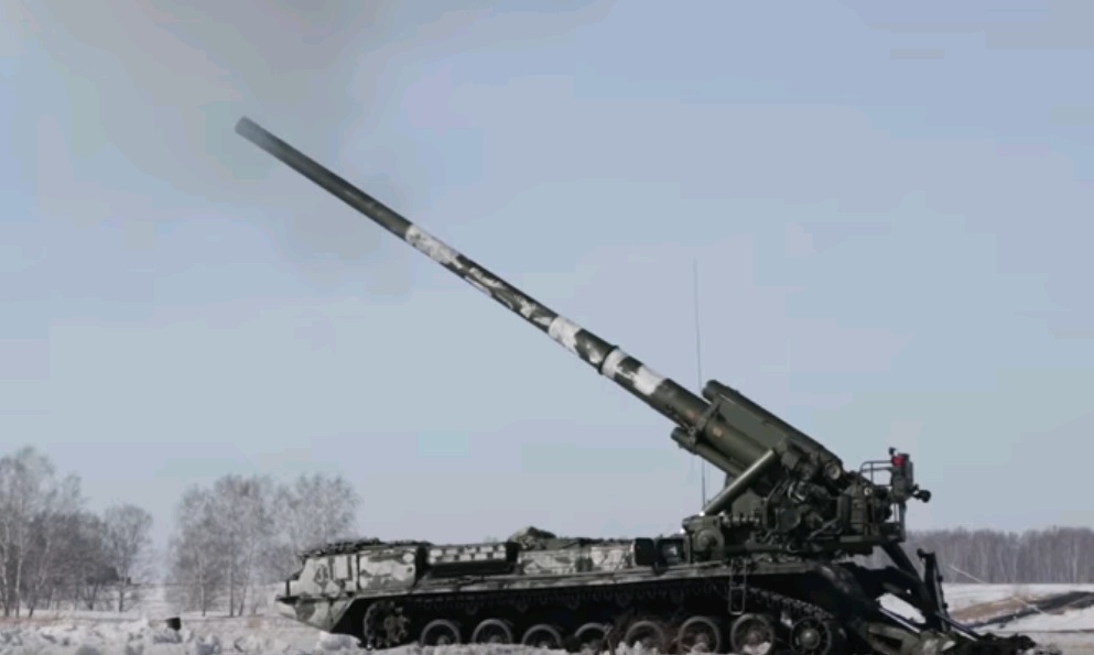 2С7М «Малка» является модернизированным вариантом орудия 2С7 «Пион»