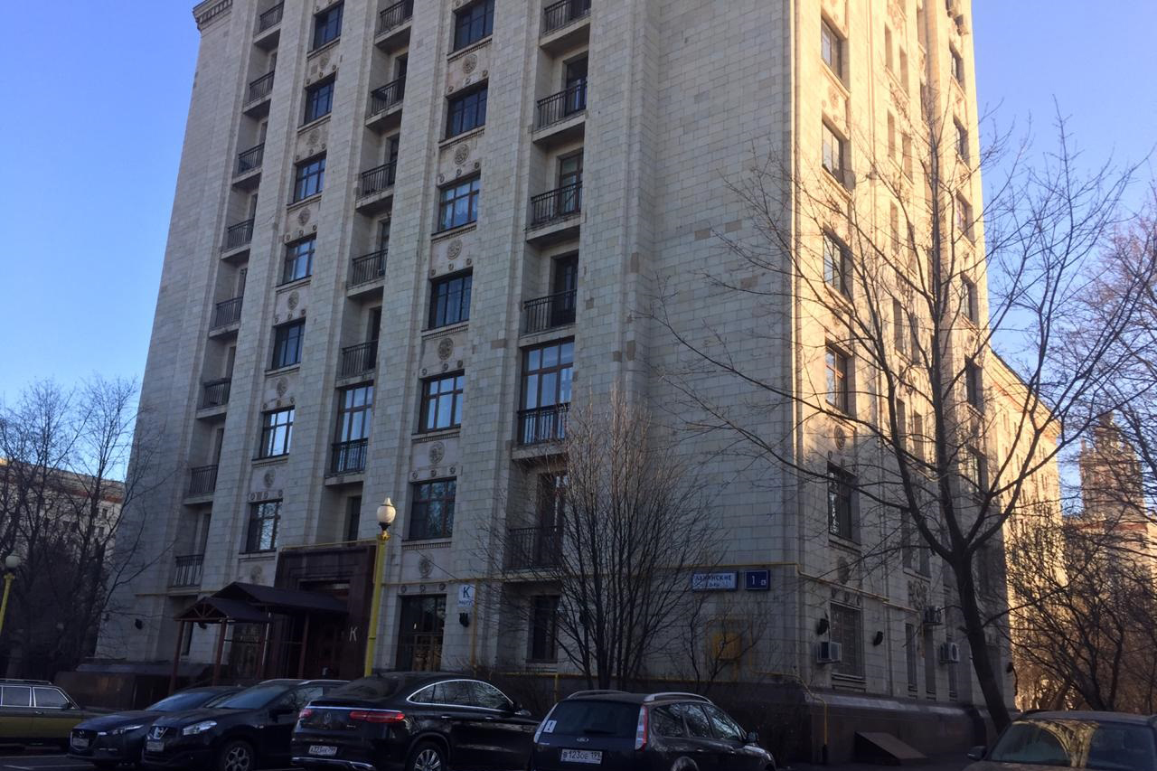 Дмитрий упал с шестого этажа общежития МГУ