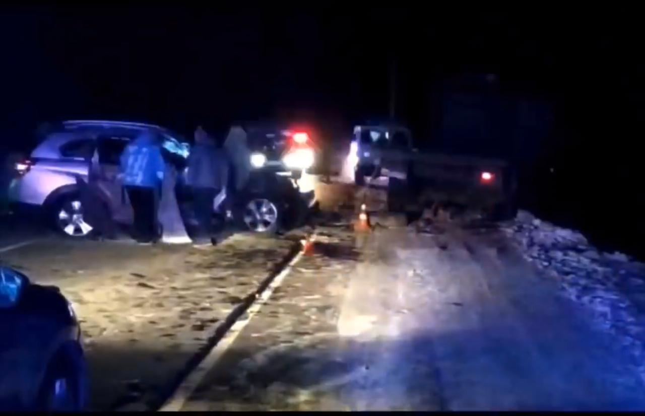 Опубликовано видео с места аварии, где пострадал мэр Тулуна