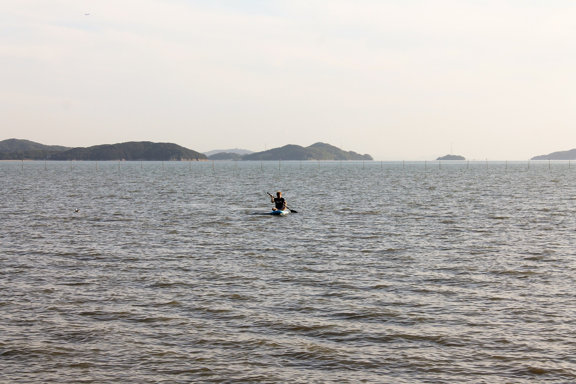 Двух россиян спасли с опрокинувшейся лодки в Южной Корее