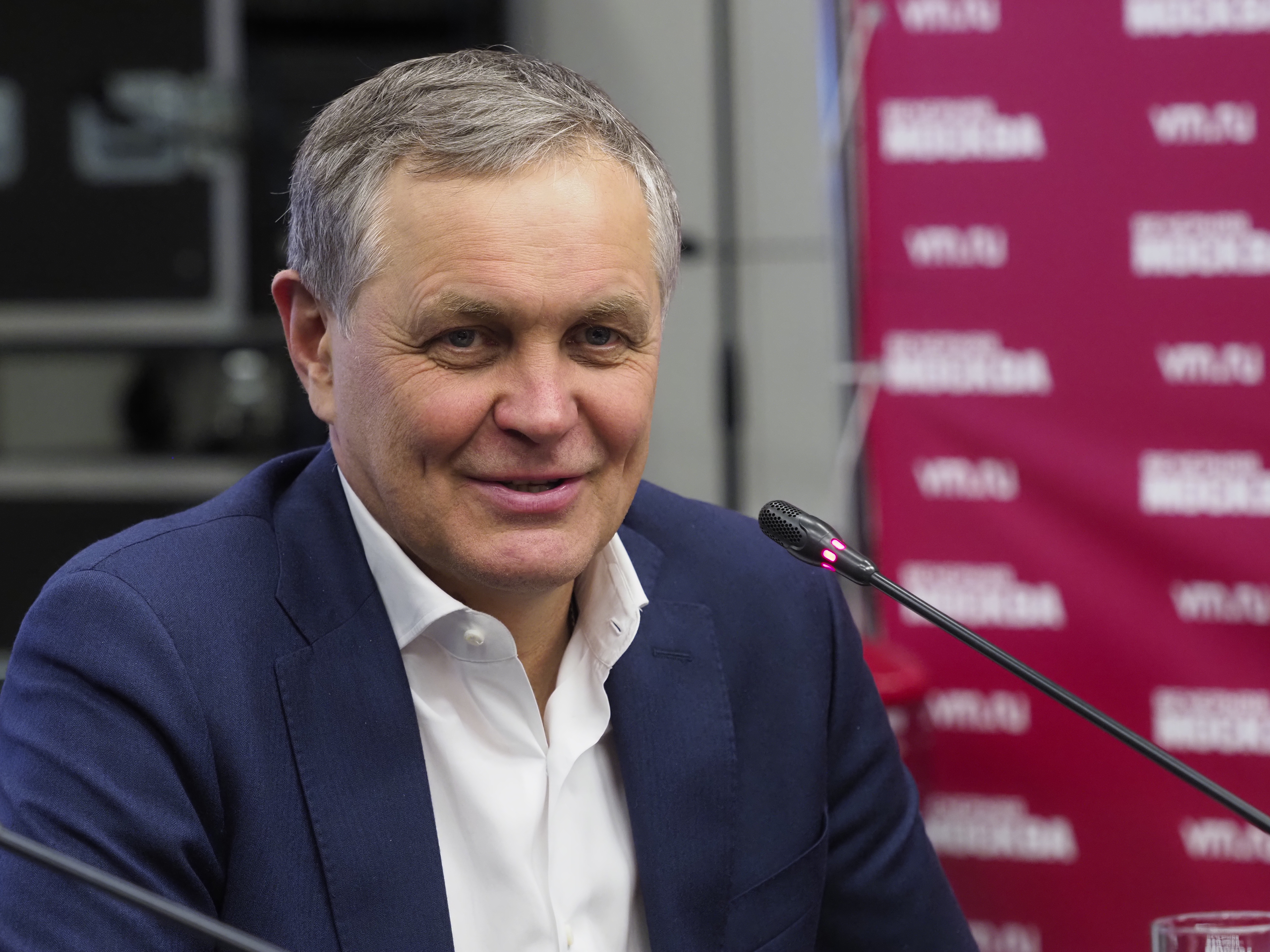 Глава ведомства дал ответы на самые актуальные вопросы, касающиеся развития Троицкого и Новомосковского округов